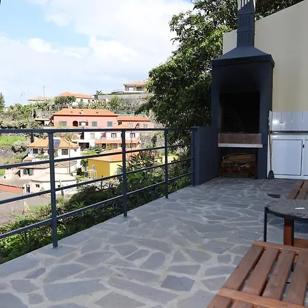 Casa Feiteiras By Analodges * Πόντα Ντελγάδα